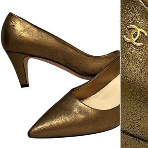 CHANEL CC Logo Metallic Bronze Gold Pointed Toe Pumps Low Heels 39 8.5 9